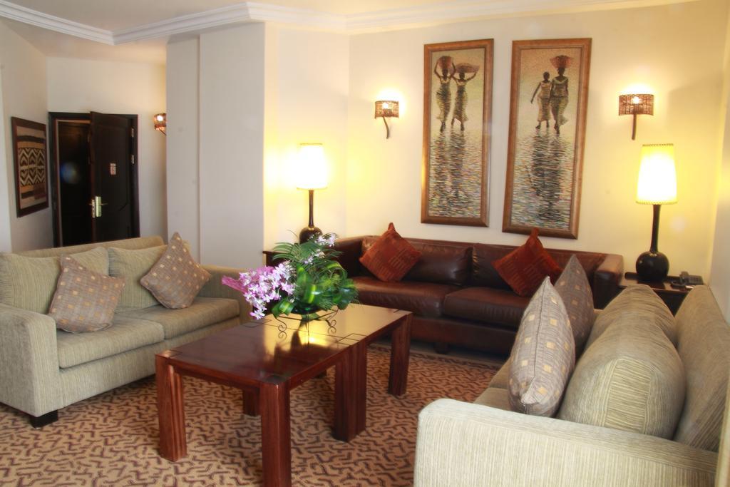 The African Regent Hotel Acra Exterior foto
