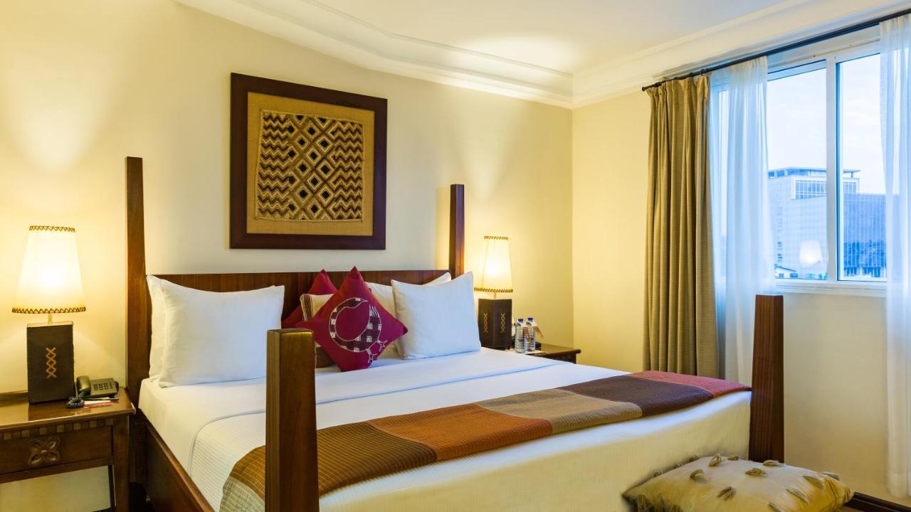 The African Regent Hotel Acra Exterior foto
