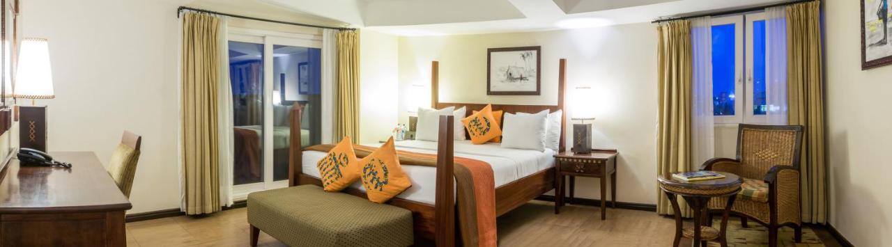 The African Regent Hotel Acra Exterior foto